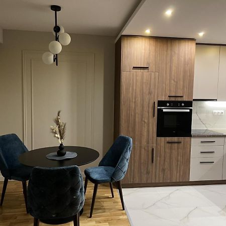 Lilly Lux Appartement Bijeljina Buitenkant foto