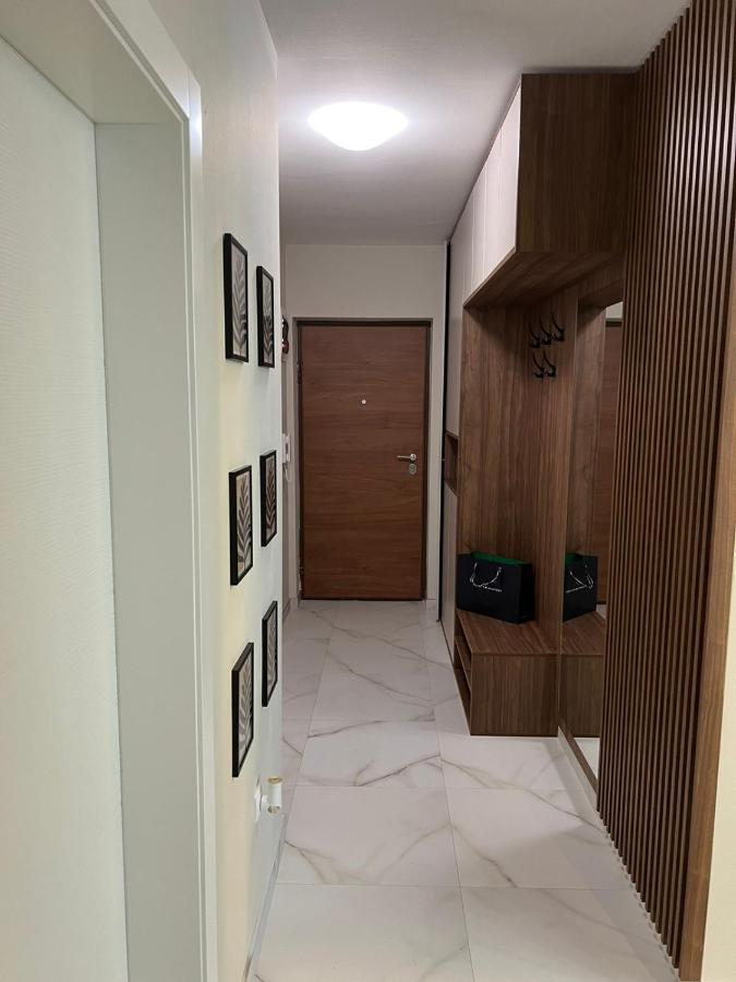 Lilly Lux Appartement Bijeljina Buitenkant foto