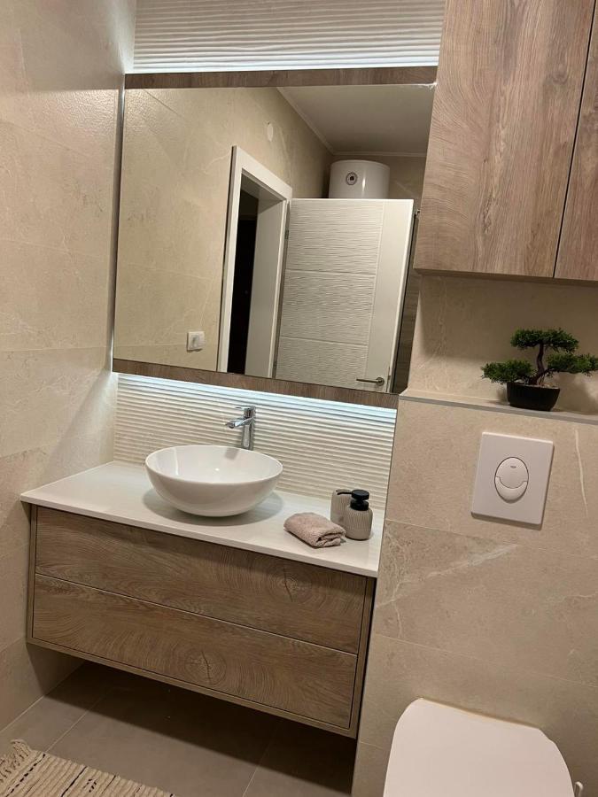 Lilly Lux Appartement Bijeljina Buitenkant foto