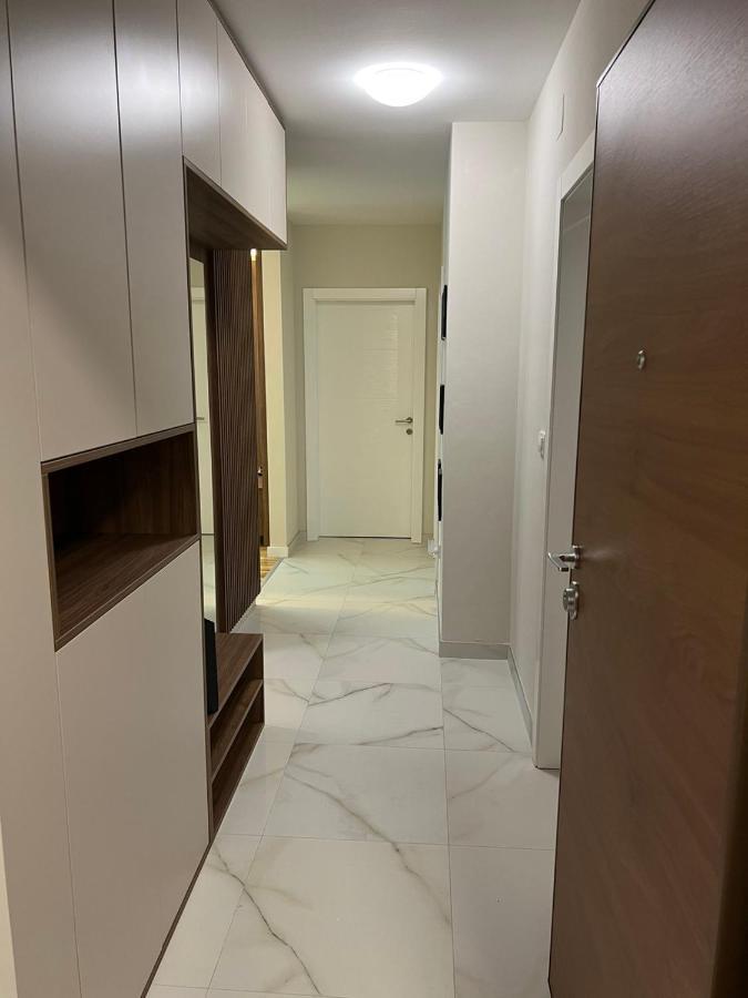 Lilly Lux Appartement Bijeljina Buitenkant foto